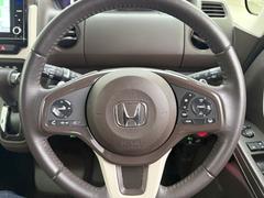 �ϥ�ɥ����Τ��̿��Ǥ����ϥ�ɥ�κ�¦�ˤϥʥ������å�����¦�ˤϥ��롼������ȥ����뤬��������Ƥ���ޤ��� 7