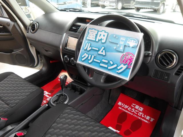 ＳＸ４ １．５Ｇ　ワンオーナー車　禁煙車　純正フルエアロ　リアスポイラー　アルミホイール　ＨＩＤ　スマートキー　ナビ　ＴＶ　ＤＶＤビデオ　ＣＤ録音　ミュージックプレイヤー接続可　バックカメラ　修復歴なし　車検整備付き（8枚目）