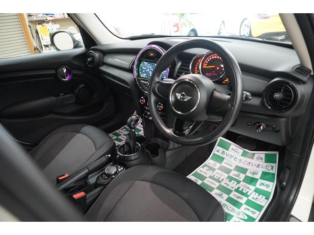 ＭＩＮＩ クーパー　ワントーンホワイト　新品タイヤ　純正ナビ　Ｂｌｕｅｔｏｏｔｈ　ドライブレコーダー　ＬＥＤヘッドライト（22枚目）