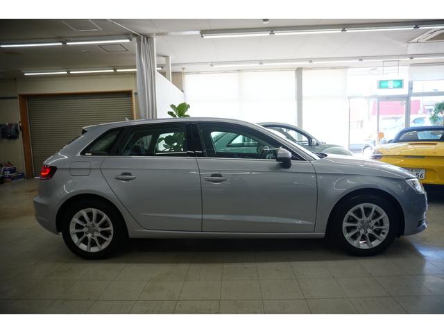 Ａ３ スポーツバック１．４ＴＦＳＩ　コンビニエンスパッケージ　ナビＴＶ　バックカメラ　禁煙車（6枚目）