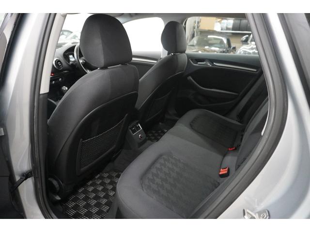 Ａ３ スポーツバック１．４ＴＦＳＩ　コンビニエンスパッケージ　ナビＴＶ　バックカメラ　禁煙車（18枚目）