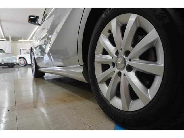 Ｂクラス Ｂ１８０　後期　レーダーセーフティＰＫＧ　ナビＴＶ　バックカメラ　キーレスゴー　シートヒーター　ＬＥＤライト（14枚目）