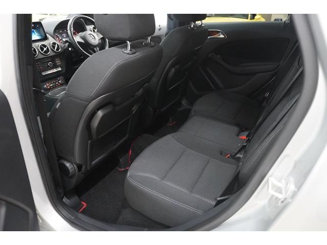 Ｂクラス Ｂ１８０　後期　レーダーセーフティＰＫＧ　ナビＴＶ　バックカメラ　キーレスゴー　シートヒーター　ＬＥＤライト（20枚目）