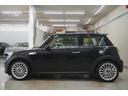 ＭＩＮＩ インスパイアード・バイ・グッドウッド　世界１０００台特別限定車　Ｈａｒｍａｎ／Ｋａｒｄｏｎ　ガレージ保管　新品タイヤ（6枚目）
