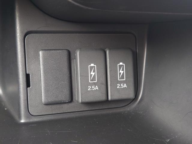 Ｎ－ＢＯＸカスタム Ｌ　令和４年式●走行２３３６７ｋｍ●純正フルセグナビ●ＥＴＣ●バックカメラ●電子制御パーキング●アダプティブクルーズコントロール●ソナーセンサー●シートヒーター●後席テーブル●パワースライドドア（10枚目）