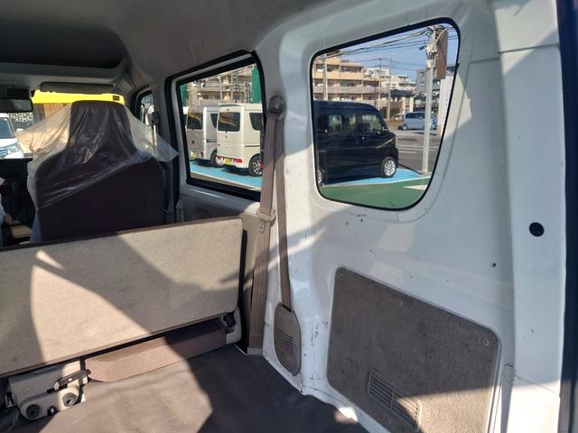 ＮＶ１００クリッパーバン ＤＸ　セーフティパッケージ　ハイルーフ／令和３年式／走行４９５９７ｋｍ／バックモニター／２速発進モード／衝突被害軽減ブレーキ／オーバーヘッドコンソール／ソナーセンサー／横滑り防止装置／防犯アラーム／スモークガラス／寒冷地仕様（16枚目）