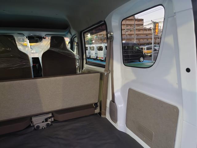 NV100クリッパーバン DX セーフティパッケージ ハイルーフ●令和3年式●走行49883km●2速発進モード●ドラレコ●ETC●衝突軽減ブレーキ●オーバーヘッドコンソール●ソナーセンサー●横滑り防止装置●防犯装置●スモークガラス●寒冷地仕様●キーレス(7枚目)