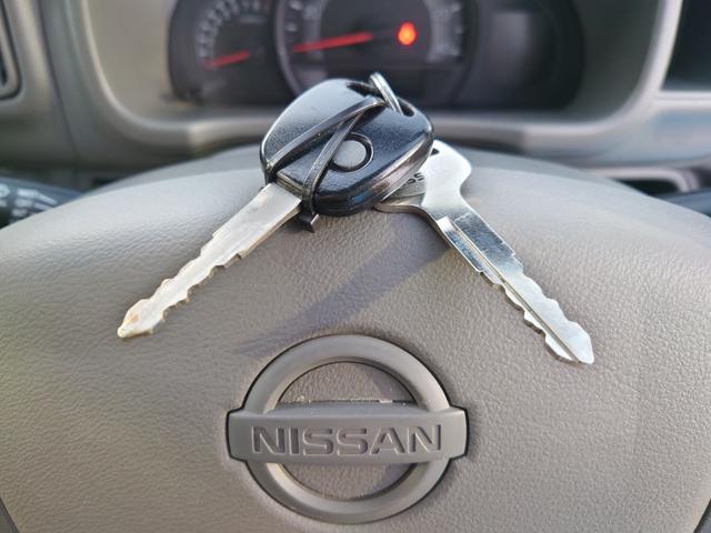 NV100クリッパーバン DX セーフティパッケージ ハイルーフ●令和3年式●走行49883km●2速発進モード●ドラレコ●ETC●衝突軽減ブレーキ●オーバーヘッドコンソール●ソナーセンサー●横滑り防止装置●防犯装置●スモークガラス●寒冷地仕様●キーレス(29枚目)