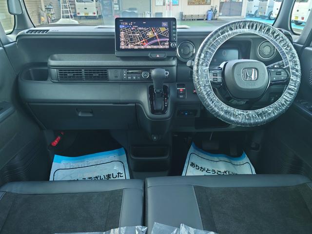 Ｎ－ＢＯＸカスタム ターボ　令和６年式●走行８５００ｋｍ●純正９型ホンダコネクトナビ●ナビ連動前後車内３カメラドラレコ●ＥＴＣ●バックカメラ●電子制御パーキング●両側パワースライドドア●アダプティブクルーズ●前席シートヒーター（10枚目）