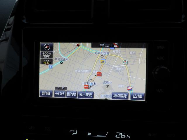 プリウス Aプレミアム トヨタセーフティセンス 純正ナビ フルセグTV Bカメラ 本革シート BSM LEDヘッドライト ビルトインETC クリアランスソナー シートヒーターレーダークルーズ 社外15インチアルミスマートキー(4枚目)