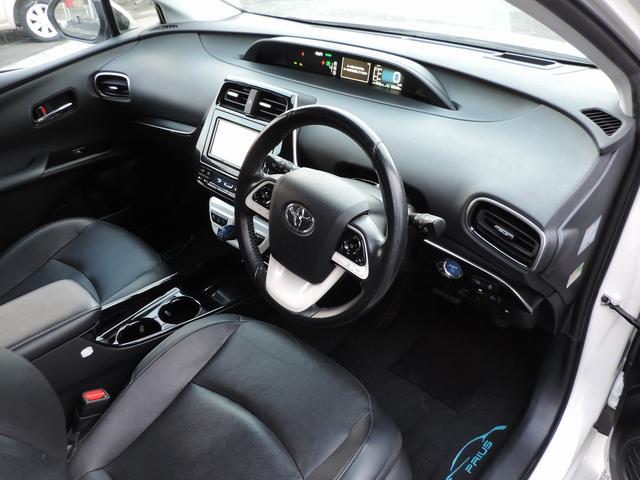 プリウス Aプレミアム トヨタセーフティセンス 純正ナビ フルセグTV Bカメラ 本革シート BSM LEDヘッドライト ビルトインETC クリアランスソナー シートヒーターレーダークルーズ 社外15インチアルミスマートキー(16枚目)