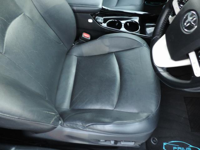 プリウス Aプレミアム トヨタセーフティセンス 純正ナビ フルセグTV Bカメラ 本革シート BSM LEDヘッドライト ビルトインETC クリアランスソナー シートヒーターレーダークルーズ 社外15インチアルミスマートキー(17枚目)