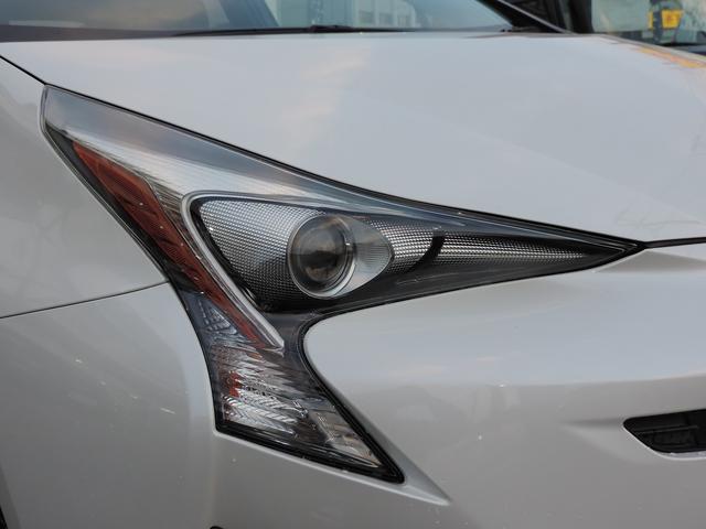 プリウス Aプレミアム トヨタセーフティセンス 純正ナビ フルセグTV Bカメラ 本革シート BSM LEDヘッドライト ビルトインETC クリアランスソナー シートヒーターレーダークルーズ 社外15インチアルミスマートキー(38枚目)