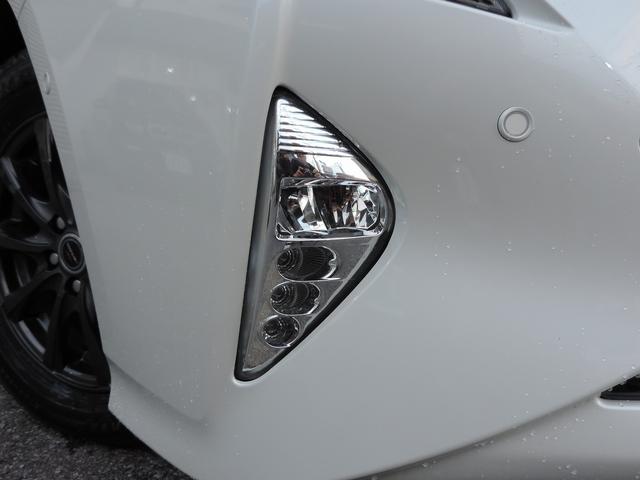 プリウス Aプレミアム トヨタセーフティセンス 純正ナビ フルセグTV Bカメラ 本革シート BSM LEDヘッドライト ビルトインETC クリアランスソナー シートヒーターレーダークルーズ 社外15インチアルミスマートキー(39枚目)
