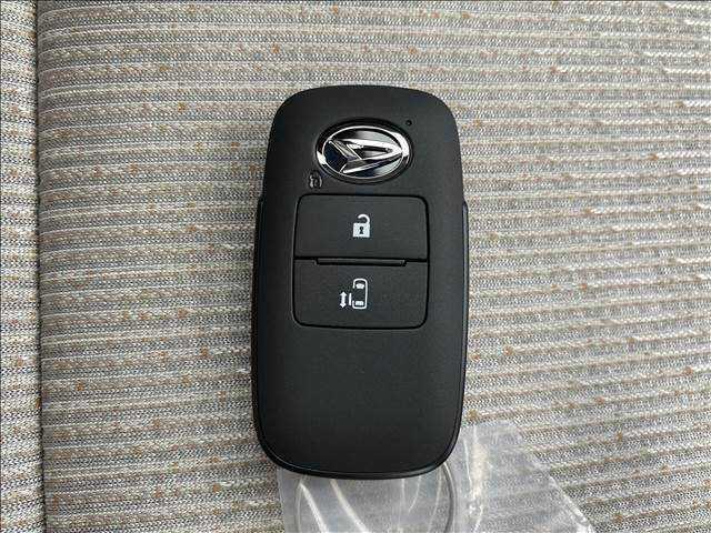 ムーヴ Ｘ　届出済未使用車　両側スライドドア（片側電動スライドドア）　衝突軽減ブレーキシステム　　ＬＥＤヘッドライト　コーナーセンサー付き　パーキングセンサー　禁煙車　パワーステアリング　修復歴無（19枚目）