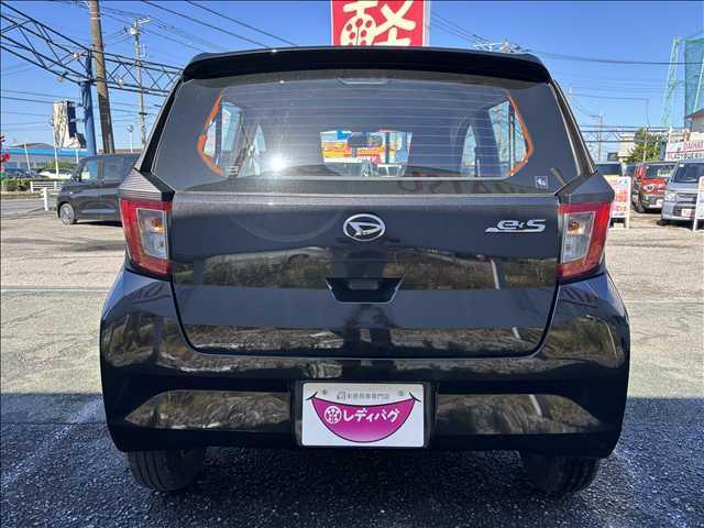ミライース Ｌ　キーレスエントリー　アイドリングストップ　マニュアルエアコン　禁煙車　パワーステアリング　修復歴無（9枚目）