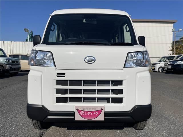 ハイゼットカーゴ ＤＸ　届出済未使用車　衝突軽減ブレーキ　横滑り防止装置　アイドリングストップ　バン　両側スライドドア　キーレスエントリー　マニュアルエアコン　パワーステアリング　禁煙車　修復歴無（5枚目）