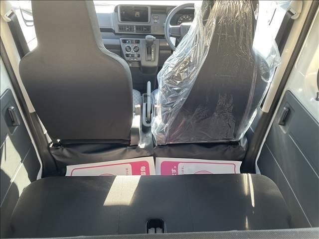 ハイゼットカーゴ ＤＸ　届出済未使用車　衝突軽減ブレーキ　横滑り防止装置　アイドリングストップ　バン　両側スライドドア　キーレスエントリー　マニュアルエアコン　パワーステアリング　禁煙車　修復歴無（18枚目）