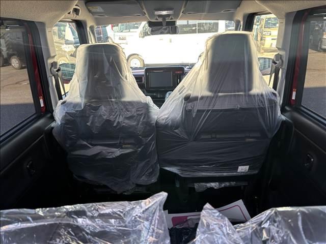 スペーシアカスタム ハイブリッドＸＳ　届出済未使用車　スズキセーフティサポート　横滑り防止装置　両側電動スライドドア　ハイブリッド　オートエアコン　オートライト　プッシュスタート　スマートキー　ＬＥＤヘッドライト　禁煙車　修復歴無（18枚目）