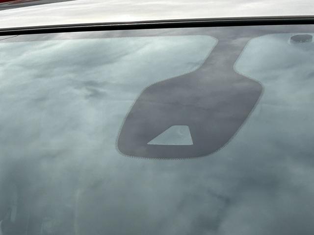 セレナ ハイウイスターＧ　全方位モニターナビ　フリップダウンモニター　衝突被害軽減装置　全方位モニター付きナビ　フリップダウンモニター　両側電動スライドドア　ＬＥＤヘッドライト　オートライト　アダプティブクルーズコントロール　ＥＴＣ　シートヒーター　スマートキー（13枚目）