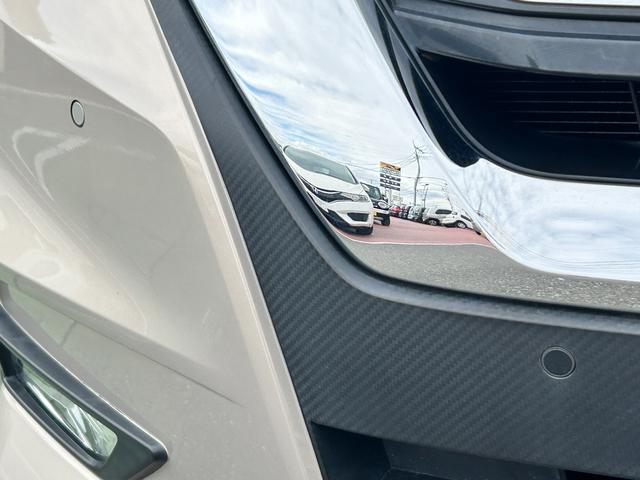 セレナ ハイウイスターＧ　全方位モニターナビ　フリップダウンモニター　衝突被害軽減装置　全方位モニター付きナビ　フリップダウンモニター　両側電動スライドドア　ＬＥＤヘッドライト　オートライト　アダプティブクルーズコントロール　ＥＴＣ　シートヒーター　スマートキー（14枚目）