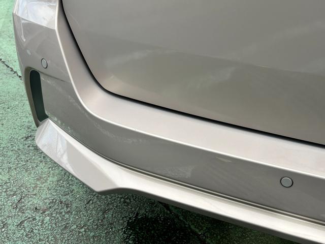 セレナ ハイウイスターＧ　全方位モニターナビ　フリップダウンモニター　衝突被害軽減装置　全方位モニター付きナビ　フリップダウンモニター　両側電動スライドドア　ＬＥＤヘッドライト　オートライト　アダプティブクルーズコントロール　ＥＴＣ　シートヒーター　スマートキー（15枚目）