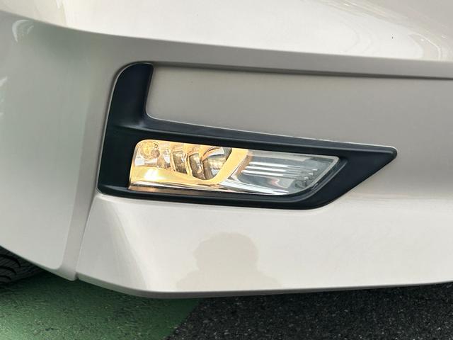 セレナ ハイウイスターＧ　全方位モニターナビ　フリップダウンモニター　衝突被害軽減装置　全方位モニター付きナビ　フリップダウンモニター　両側電動スライドドア　ＬＥＤヘッドライト　オートライト　アダプティブクルーズコントロール　ＥＴＣ　シートヒーター　スマートキー（17枚目）