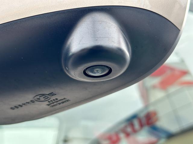 セレナ ハイウイスターＧ　全方位モニターナビ　フリップダウンモニター　衝突被害軽減装置　全方位モニター付きナビ　フリップダウンモニター　両側電動スライドドア　ＬＥＤヘッドライト　オートライト　アダプティブクルーズコントロール　ＥＴＣ　シートヒーター　スマートキー（20枚目）