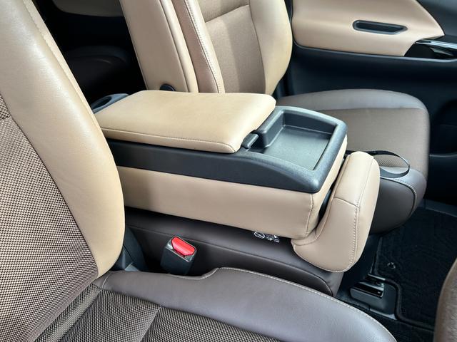 セレナ ハイウイスターＧ　全方位モニターナビ　フリップダウンモニター　衝突被害軽減装置　全方位モニター付きナビ　フリップダウンモニター　両側電動スライドドア　ＬＥＤヘッドライト　オートライト　アダプティブクルーズコントロール　ＥＴＣ　シートヒーター　スマートキー（50枚目）