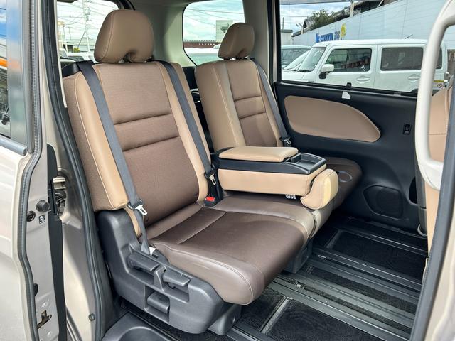 セレナ ハイウイスターＧ　全方位モニターナビ　フリップダウンモニター　衝突被害軽減装置　全方位モニター付きナビ　フリップダウンモニター　両側電動スライドドア　ＬＥＤヘッドライト　オートライト　アダプティブクルーズコントロール　ＥＴＣ　シートヒーター　スマートキー（57枚目）