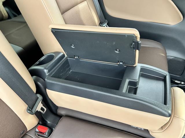 セレナ ハイウイスターＧ　全方位モニターナビ　フリップダウンモニター　衝突被害軽減装置　全方位モニター付きナビ　フリップダウンモニター　両側電動スライドドア　ＬＥＤヘッドライト　オートライト　アダプティブクルーズコントロール　ＥＴＣ　シートヒーター　スマートキー（59枚目）