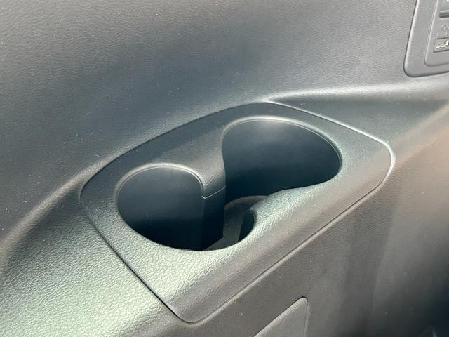 セレナ ハイウイスターＧ　全方位モニターナビ　フリップダウンモニター　衝突被害軽減装置　全方位モニター付きナビ　フリップダウンモニター　両側電動スライドドア　ＬＥＤヘッドライト　オートライト　アダプティブクルーズコントロール　ＥＴＣ　シートヒーター　スマートキー（68枚目）