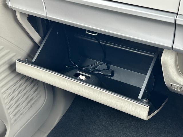 スペーシア ＨＹＢＲＩＤ　Ｘ　３型　衝突被害軽減ブレーキ　リヤパーキングセンサー　ナビゲーション　バックアイカメラ　ドライブレコーダー　ＥＴＣ　オートライト　シートヒーター　後席両側パワースライドドア　スマートキー（60枚目）