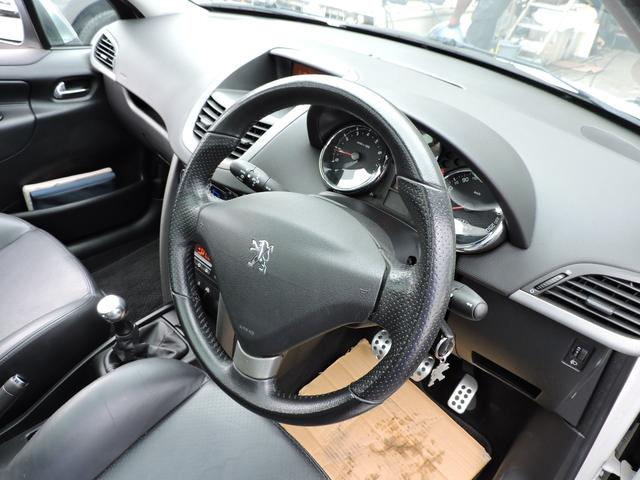 ２０７ ＳＷ　ＧＴｉ　マニュアル５速　高圧ポンプ交換　ＣＤ　ＵＳＢ入力　Ｂｌｕｅｔｏｏｔｈオーディオ　クリアランスソナー　純正１７アルミ　記録簿平成２２年２３年２４年２５年２６年２８年２９年３０年令和２年（36枚目）