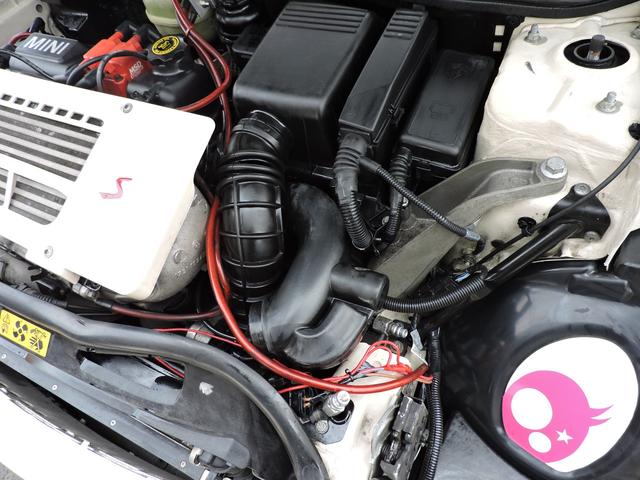 ＭＩＮＩ クーパーＳ　コンバーチブル　電動オープン動作確認済　スーパーチャージャー　純正アルミ　ＨＩＤ　キーレス　社外テール　ＨＤＤナビ　ＣＤ　ＤＶＤ再生　バックカメラ　記録簿平成２１年２３年２５年２７年２９年令和１年３年５年（33枚目）