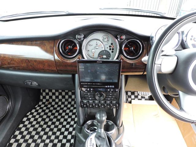 ＭＩＮＩ クーパーＳ　コンバーチブル　電動オープン動作確認済　スーパーチャージャー　純正アルミ　ＨＩＤ　キーレス　社外テール　ＨＤＤナビ　ＣＤ　ＤＶＤ再生　バックカメラ　記録簿平成２１年２３年２５年２７年２９年令和１年３年５年（52枚目）