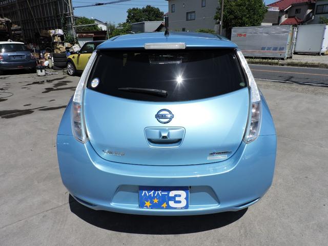 リーフ Ｓ（３０ｋｗｈ）　１０セグメント　満充電１７７キロ　２０５／５５／１６タイヤ交換　ＳＤナビ　Ｂｌｕｅｔｏｏｔｈオーディオ　地デジフルセグ　ＣＤ　スマートキー２本（5枚目）