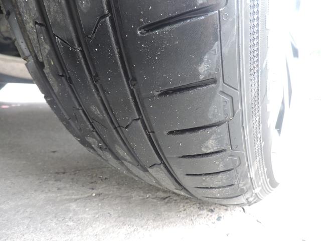 エルグランド ２５０ハイウェイスター　スマートキー　両側パワースライドドア　２２５／５５／１８社外アルミ　タイヤ５分山　ＥＴＣ　前後クリアランスソナー　ＨＤＤナビ　ＣＤ　ＤＶＤ再生　地デジフルセグ　フリップダウンモニター　バックカメラ（30枚目）