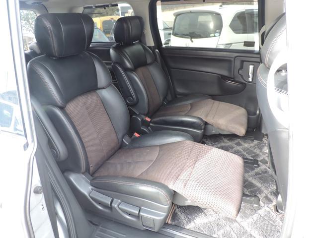 エルグランド ２５０ハイウェイスター　スマートキー　両側パワースライドドア　２２５／５５／１８社外アルミ　タイヤ５分山　ＥＴＣ　前後クリアランスソナー　ＨＤＤナビ　ＣＤ　ＤＶＤ再生　地デジフルセグ　フリップダウンモニター　バックカメラ（35枚目）