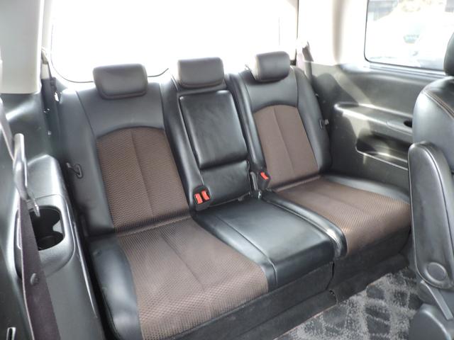 エルグランド ２５０ハイウェイスター　スマートキー　両側パワースライドドア　２２５／５５／１８社外アルミ　タイヤ５分山　ＥＴＣ　前後クリアランスソナー　ＨＤＤナビ　ＣＤ　ＤＶＤ再生　地デジフルセグ　フリップダウンモニター　バックカメラ（40枚目）