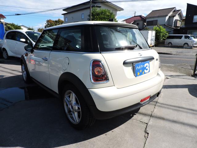 MINI ワン 1400CC タイミングチェーン 車検令和9年5月13日 ETC ポータブルナビ地デジワンセグ CD キーレス 195/55/16タイヤ7分山 ATオイル交換 ドライブレコーダー(8枚目)