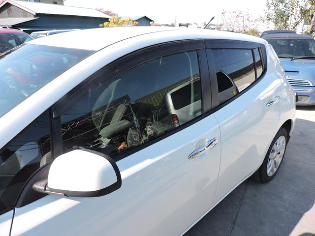 リーフ Ｓ　１２セグメント満充電時１４１キロ表示　スマートキー２個　ステアリングヒーター　シートヒーター　ＳＤナビ　ＣＤ　ブルートゥースオーディオ　２０５／５５／１６フロントタイヤ２本交換（14枚目）