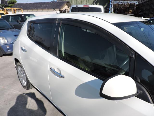 リーフ Ｓ　１２セグメント満充電時１４１キロ表示　スマートキー２個　ステアリングヒーター　シートヒーター　ＳＤナビ　ＣＤ　ブルートゥースオーディオ　２０５／５５／１６フロントタイヤ２本交換（16枚目）