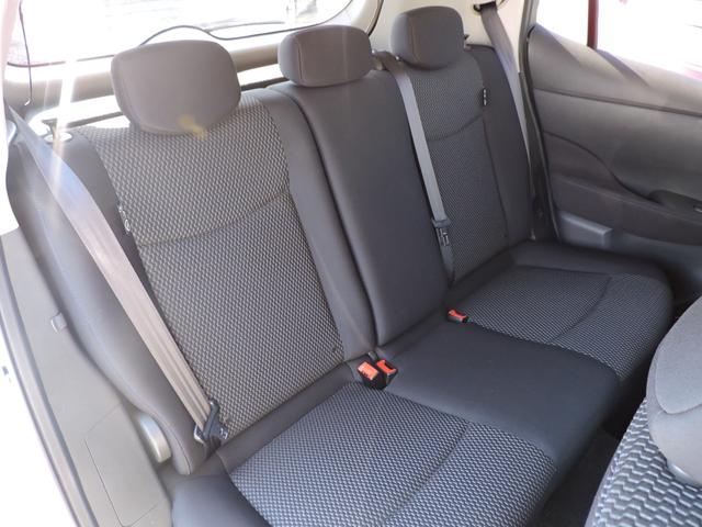 リーフ Ｓ　１２セグメント満充電時１４１キロ表示　スマートキー２個　ステアリングヒーター　シートヒーター　ＳＤナビ　ＣＤ　ブルートゥースオーディオ　２０５／５５／１６フロントタイヤ２本交換（30枚目）