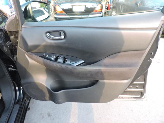 リーフ X(30kwh) 9セグメント満充電時139キロ スマートキー2個 ETC ステアリングヒーター シートヒーター SDナビ DVD再生 ブルートゥースオーディオ バックカメラ(46枚目)