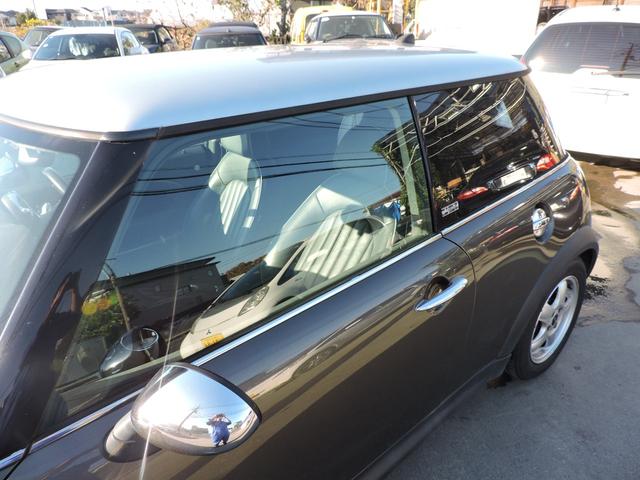 ＭＩＮＩ クーパーＳ　スーパーチャージャー　オートマ　革シート　シートヒーター　ＥＴＣ　ＣＤ　天井張り替え済　ＡＴオイル交換　ＡＴオイルストレーナー交換（13枚目）