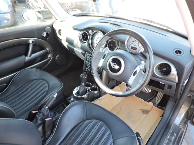 ＭＩＮＩ クーパーＳ　スーパーチャージャー　オートマ　革シート　シートヒーター　ＥＴＣ　ＣＤ　天井張り替え済　ＡＴオイル交換　ＡＴオイルストレーナー交換（34枚目）