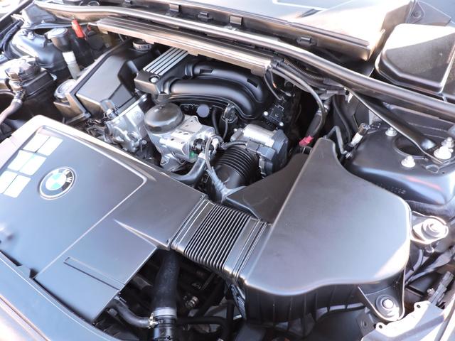 ３シリーズ ３２０ｉツーリング　車検９年５月２日　ＥＴＣ　両側パワーシートスマートキー　２３５／４５／１７純正アルミタイヤ８分山純正ＨＤＤナビ　ＤＶＤ再生　バックカメラ　記録簿平成２３年２４年２５年２６年２９年３１年令和２年３年５年（27枚目）