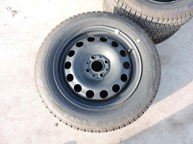 ＭＩＮＩ クーパー　クラブマン　ＣＤ　ＥＴＣ　ブラウンモケットシート　純正アルミ１７５／６５／１５　スタッドレスタイヤホイールセット１７５／６５／１５タイヤ８分山　キーレス　ＡＴオイル交換　ストレーナー交換（28枚目）