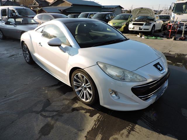 ＲＣＺ ベースグレード　ターボ　ＨＤＤナビ　ＤＶＤ再生　バックカメラ　ＢＴオーディオ　地デジフルセグ　パワーシート　シートヒーター　キーレス　２２５／４５／１８　タイヤ６分山（3枚目）